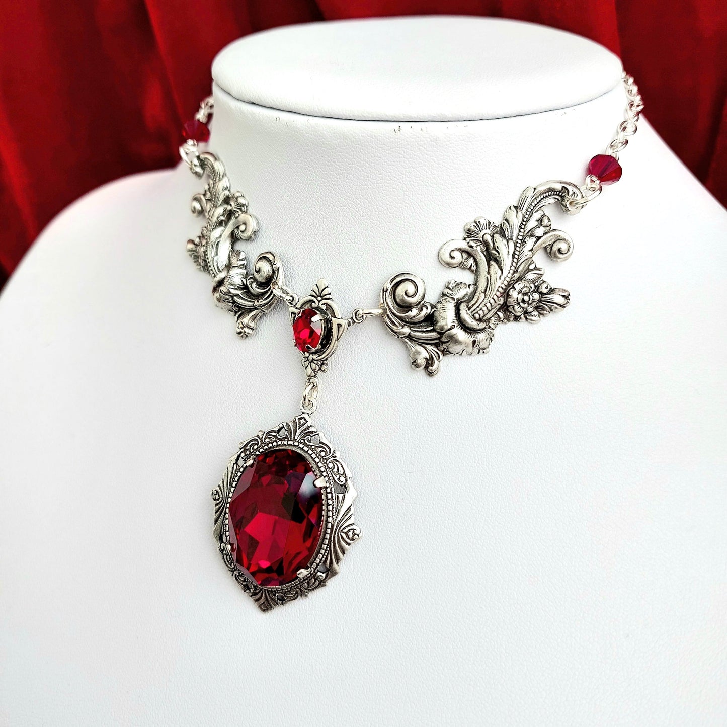 Gothic drop necklace, red drop necklace, necklace with red drops, silver necklace with drops, gothic necklace, goth necklace, goth jewellery, goth jewelry, vampire necklace, vampire choker, vampire drop necklace, blood drop necklace, blood drop choker, bl