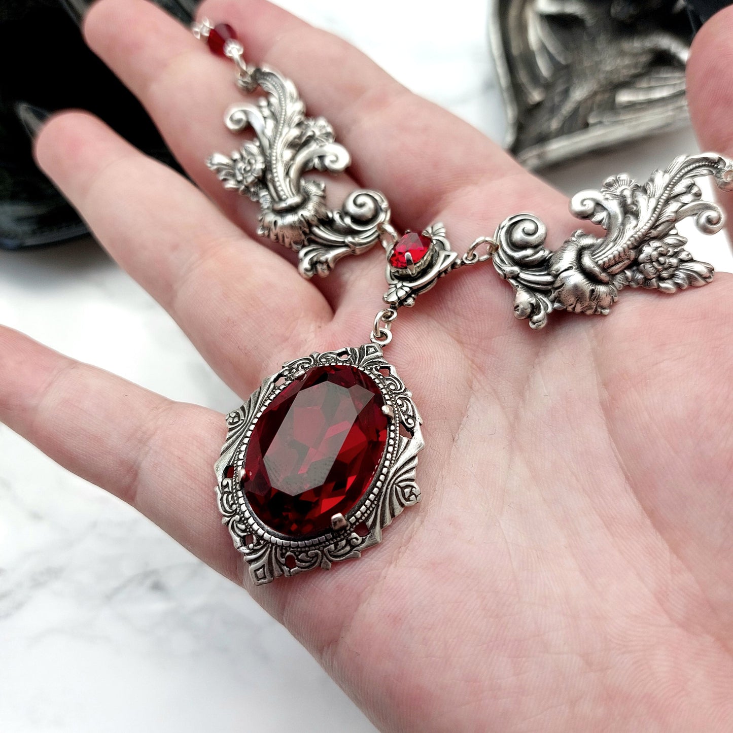 Gothic drop necklace, red drop necklace, necklace with red drops, silver necklace with drops, gothic necklace, goth necklace, goth jewellery, goth jewelry, vampire necklace, vampire choker, vampire drop necklace, blood drop necklace, blood drop choker, bl