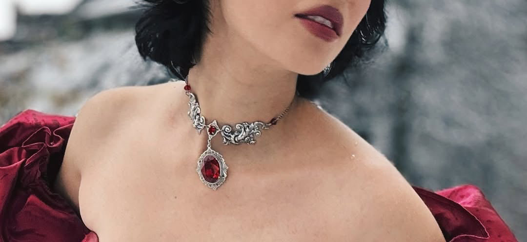 'Aurora' Necklace (Blood Red)