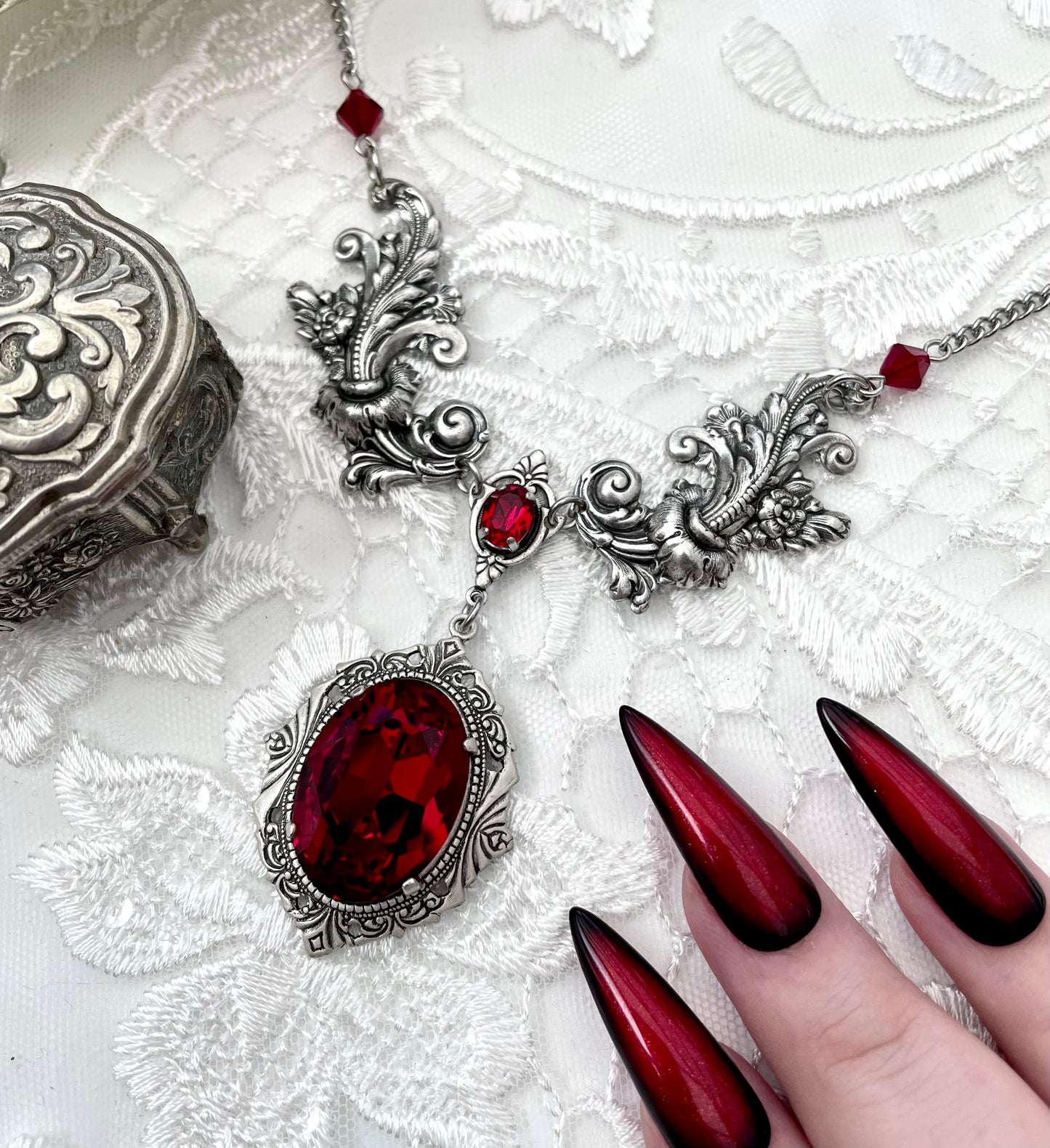 'Aurora' Necklace (Blood Red)