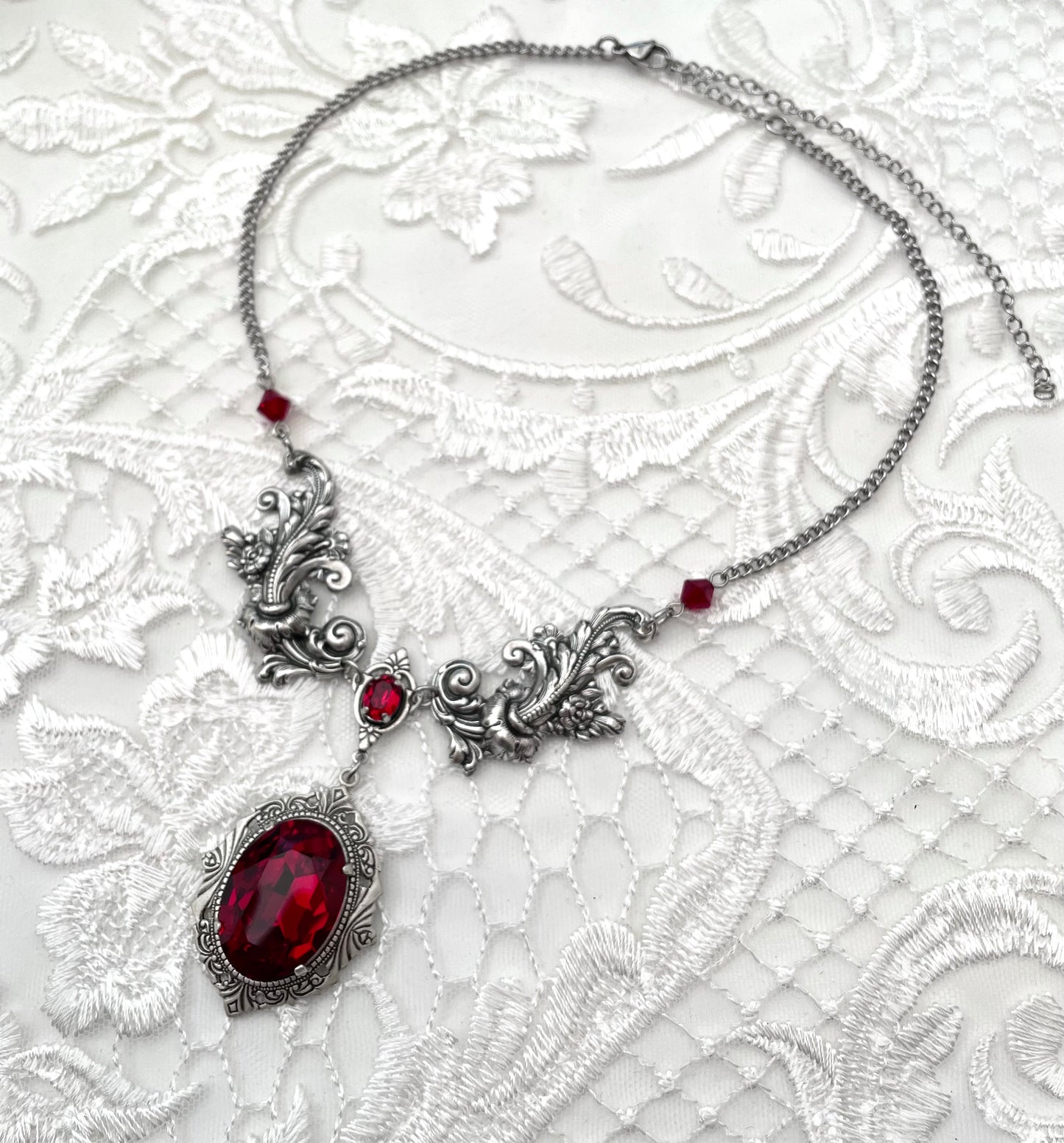 'Aurora' Necklace (Blood Red)