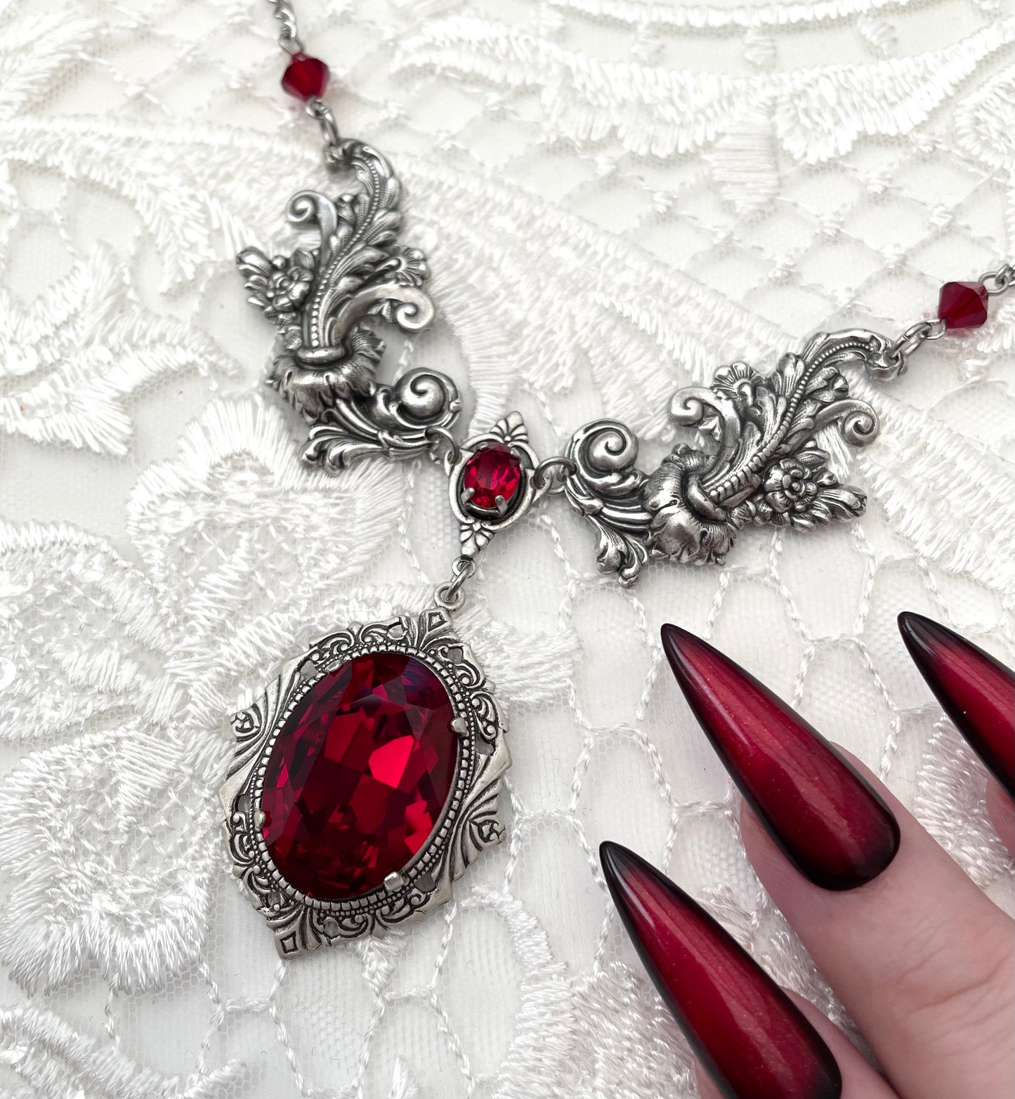 'Aurora' Necklace (Blood Red)