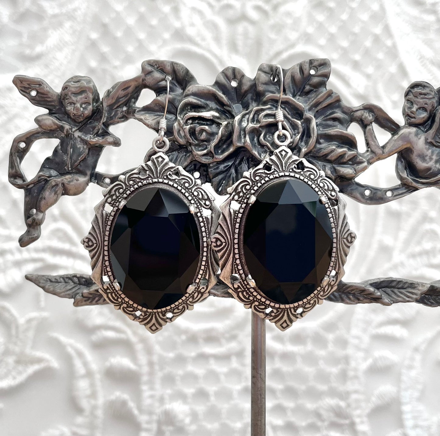 'Aurora' Earrings (Death Black)