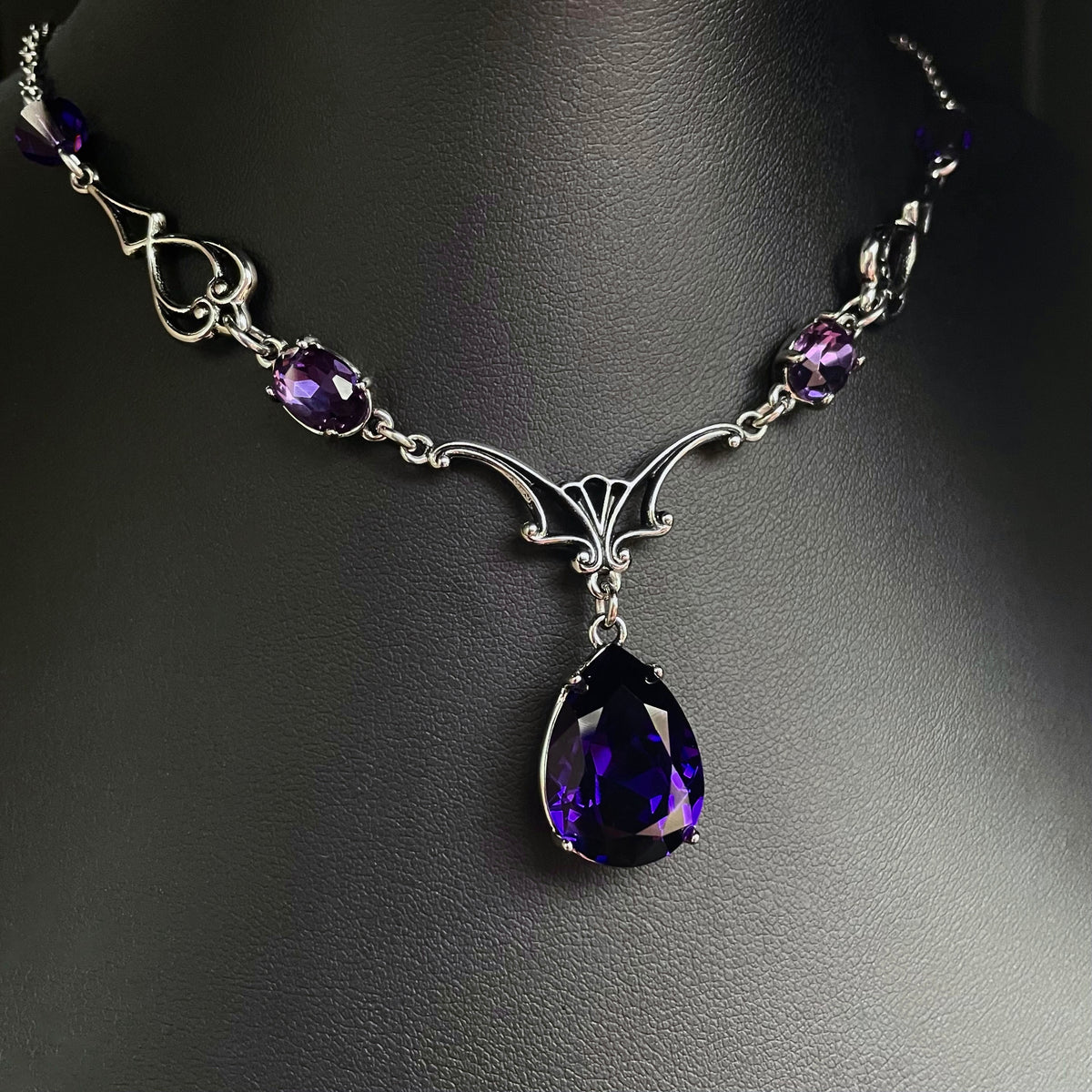 'Vesper' Necklace - Abyss Purple