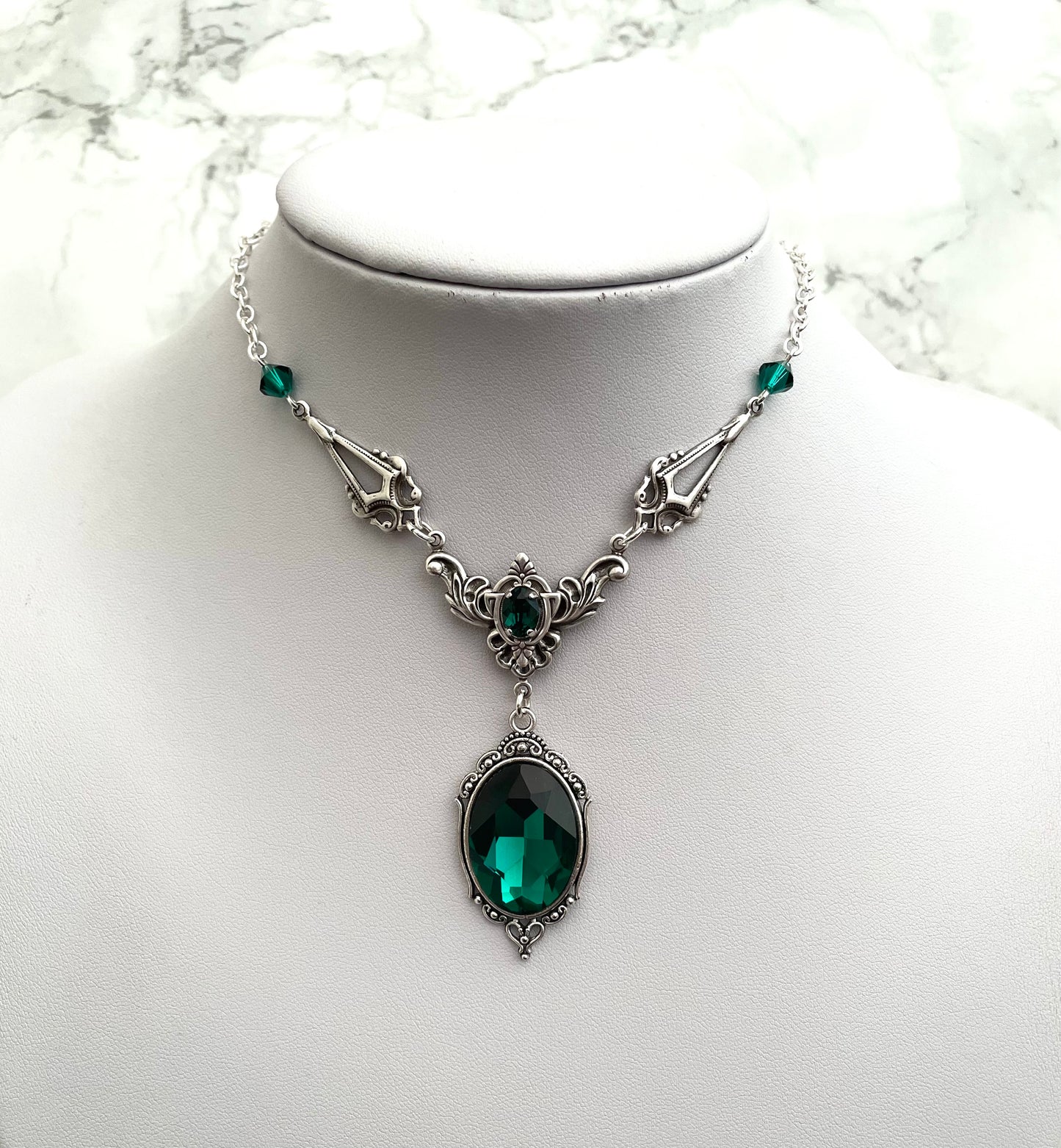 Emerald necklace, gothic emerald necklace, green and silver necklace, Slytherin necklace, Slytherin jewellery, Slytherin jewelry, victorian gothic necklace, victorian goth, victorian gothic necklace green, green gothic necklace, necklace with green jewels