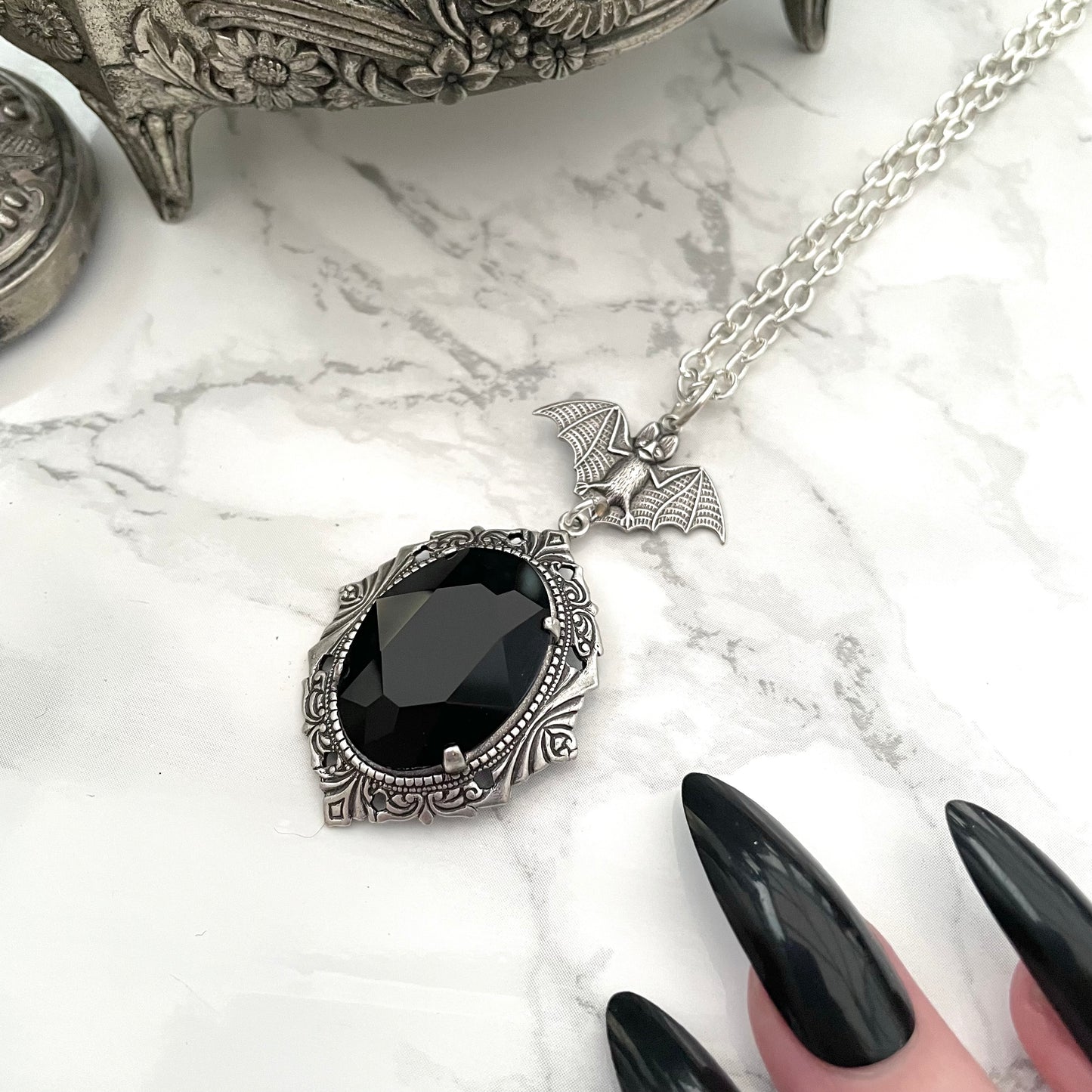 'Crypt' Necklace (Death Black)