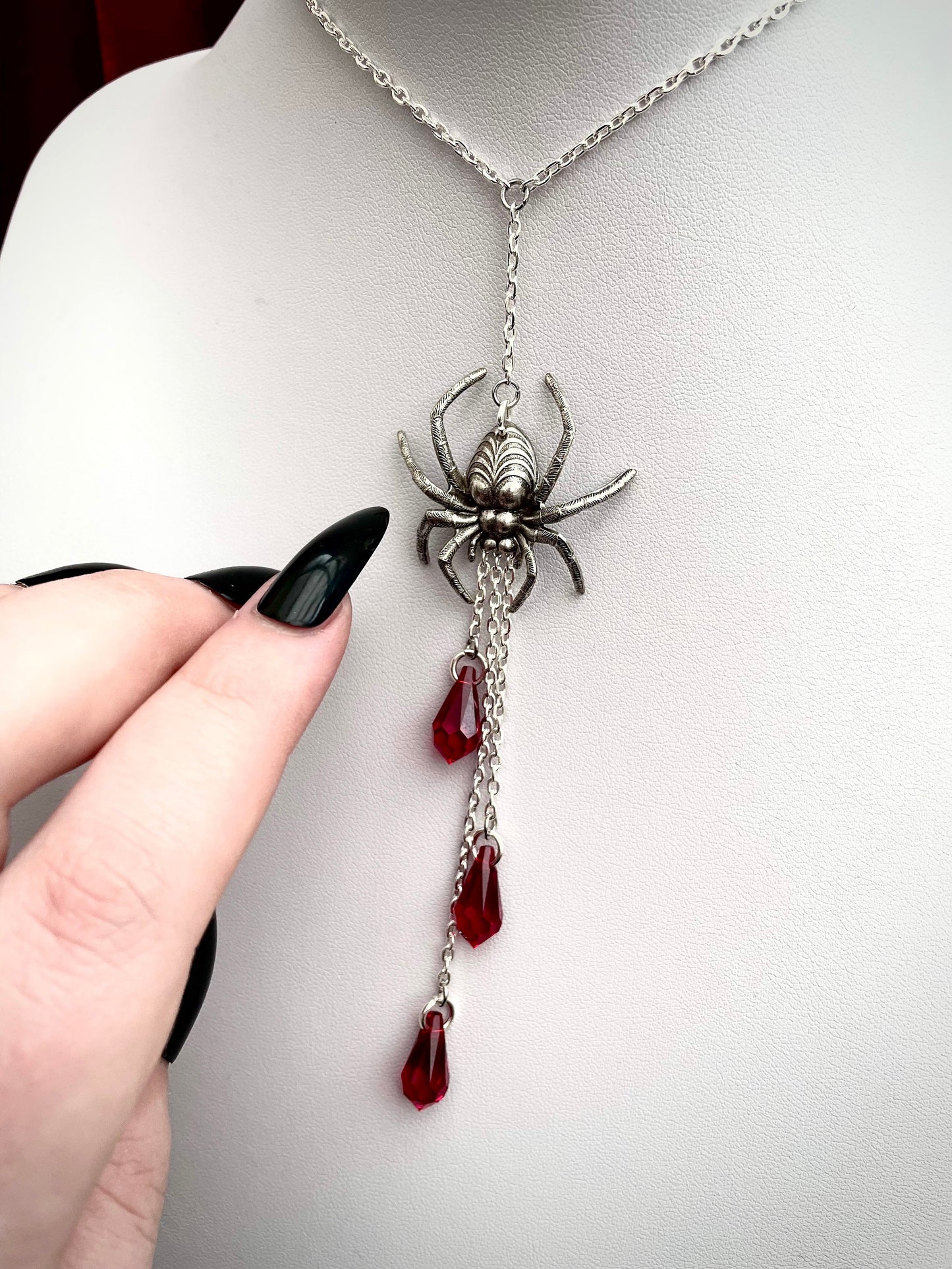 'Venom' Necklace (Blood Red)