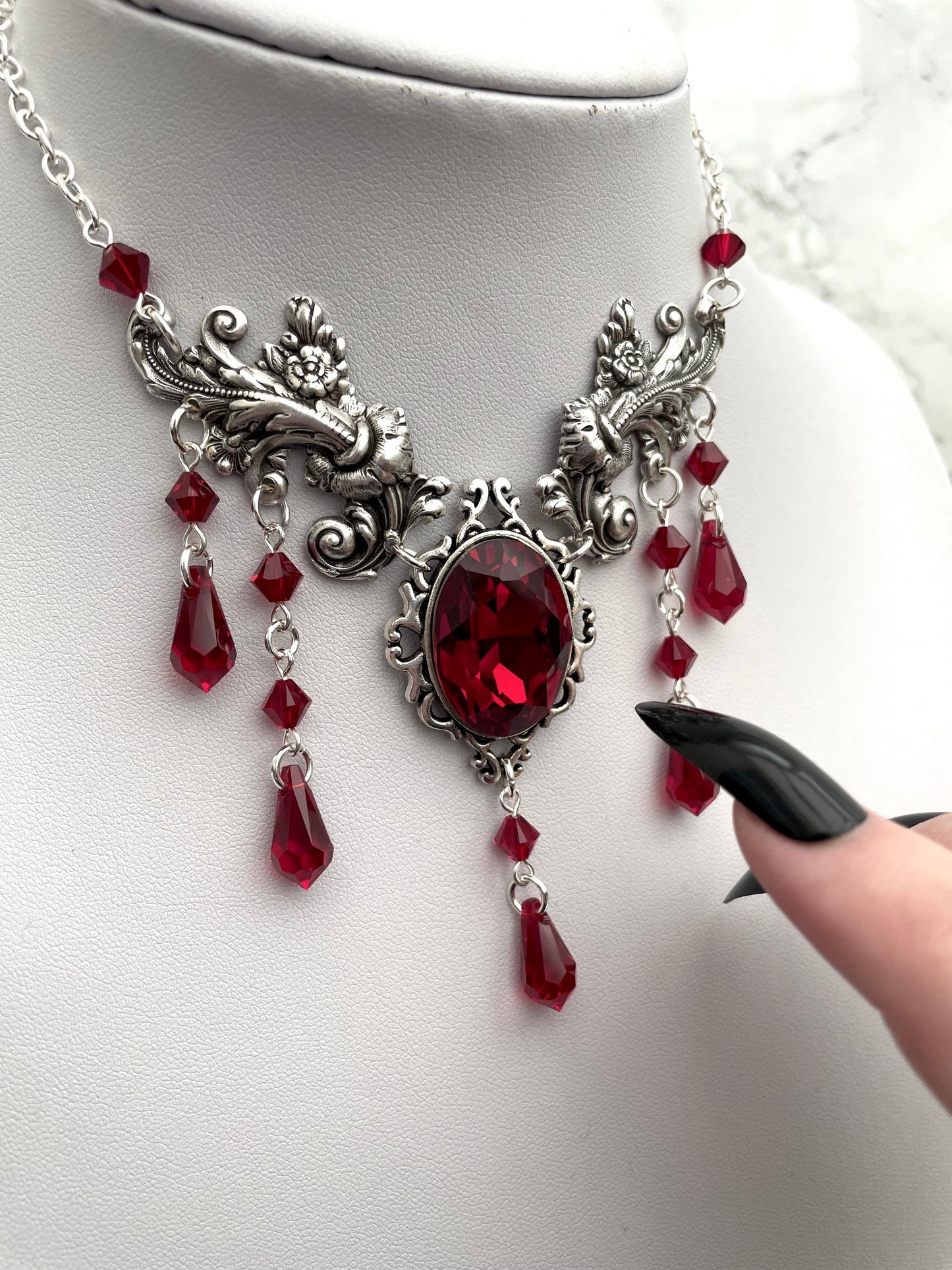 Gothic drop necklace, red drop necklace, necklace with red drops, silver necklace with drops, gothic necklace, goth necklace, goth jewellery, goth jewelry, vampire necklace, vampire choker, vampire drop necklace, blood drop necklace, blood drop choker, bl