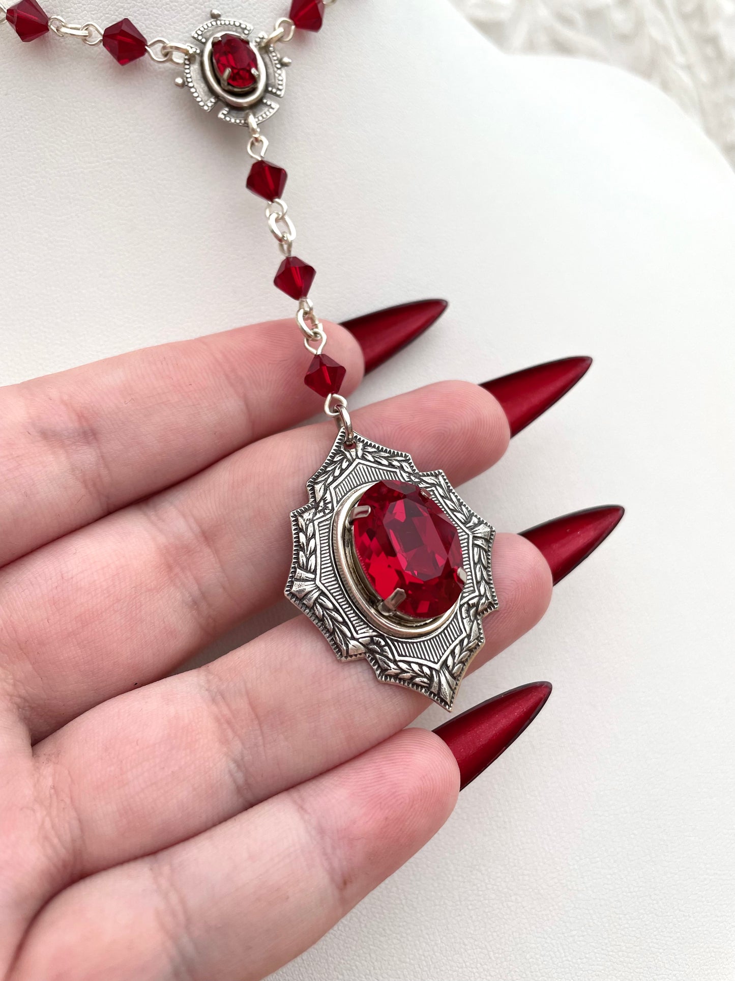 'Draconia' Lariat Y Shape Necklace (Blood Red)