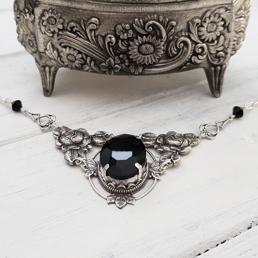'Ophelia' Necklace (Death Black)