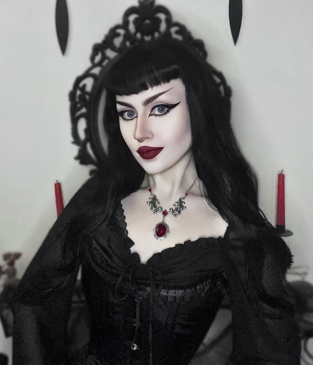 'Aurora' Necklace (Blood Red)