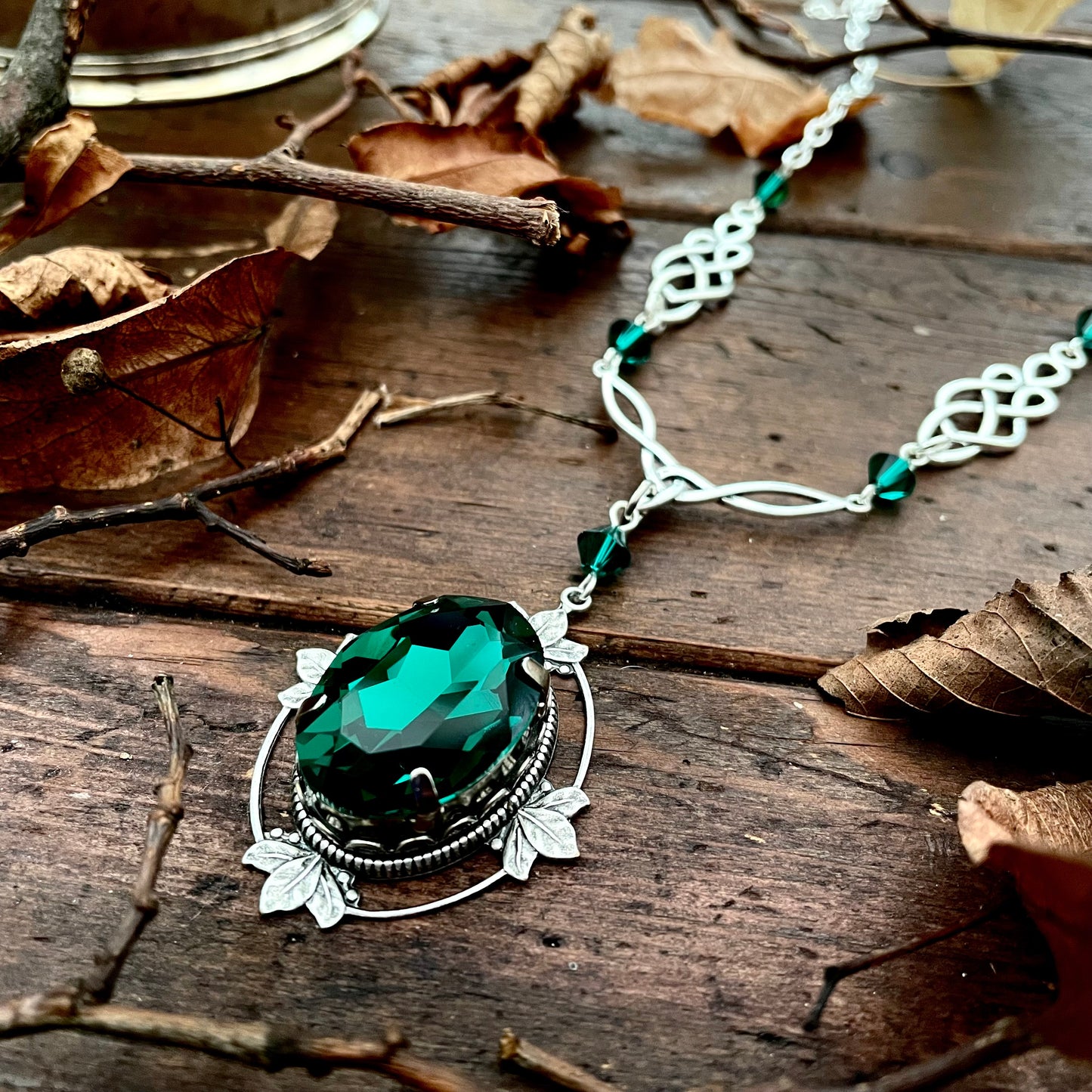 'Arinien' Necklace (Ivy Emerald)