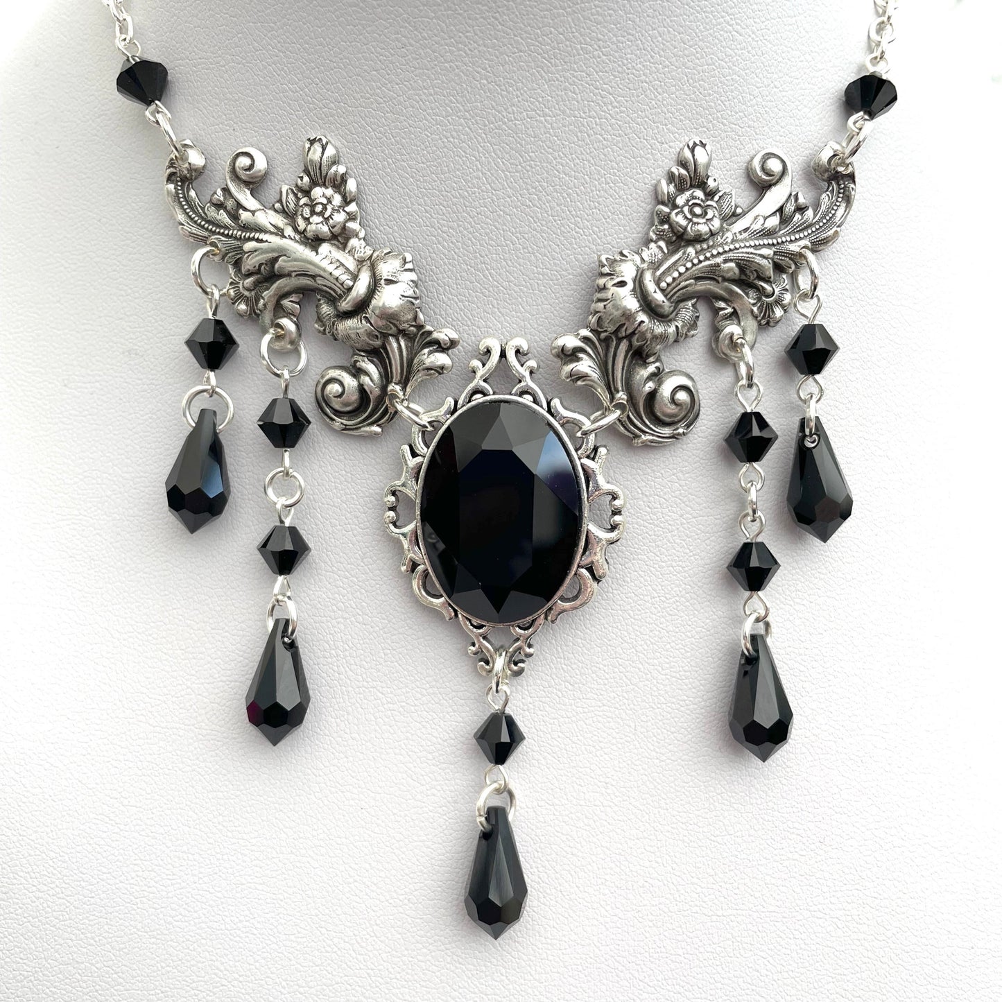 'Anastasia' Necklace (Death Black)