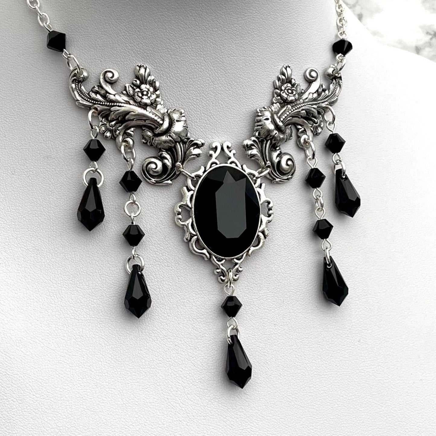 'Anastasia' Necklace (Death Black)
