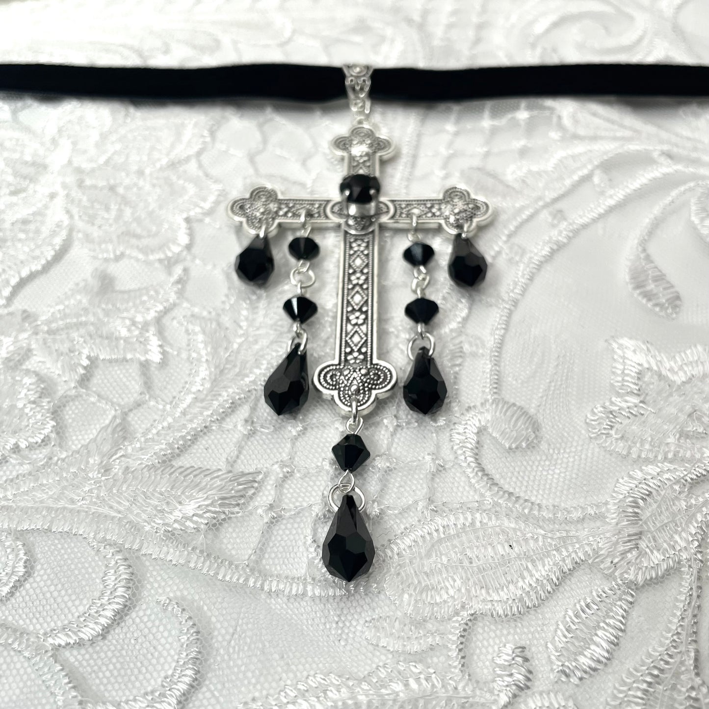 'Sacred' Choker (Death Black)