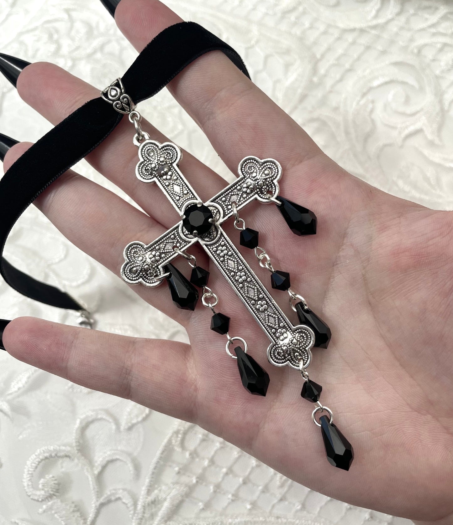 'Sacred' Choker (Death Black)
