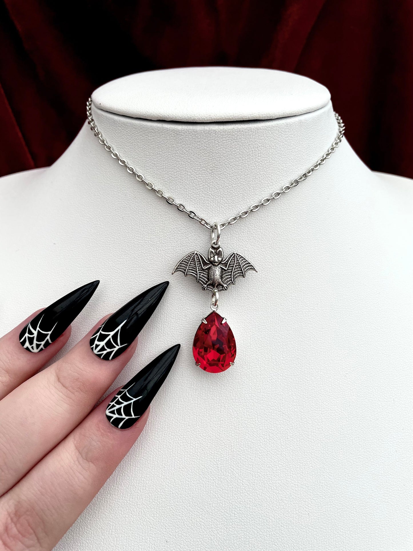 Bat necklace, silver bat necklace, bat necklace with red drop, silver bat necklace, dainty bat necklace, dainty goth necklace, bat drop necklace, bat necklace with drop, bat drop necklace, Gothic drop necklace, red drop necklace, necklace with red drops