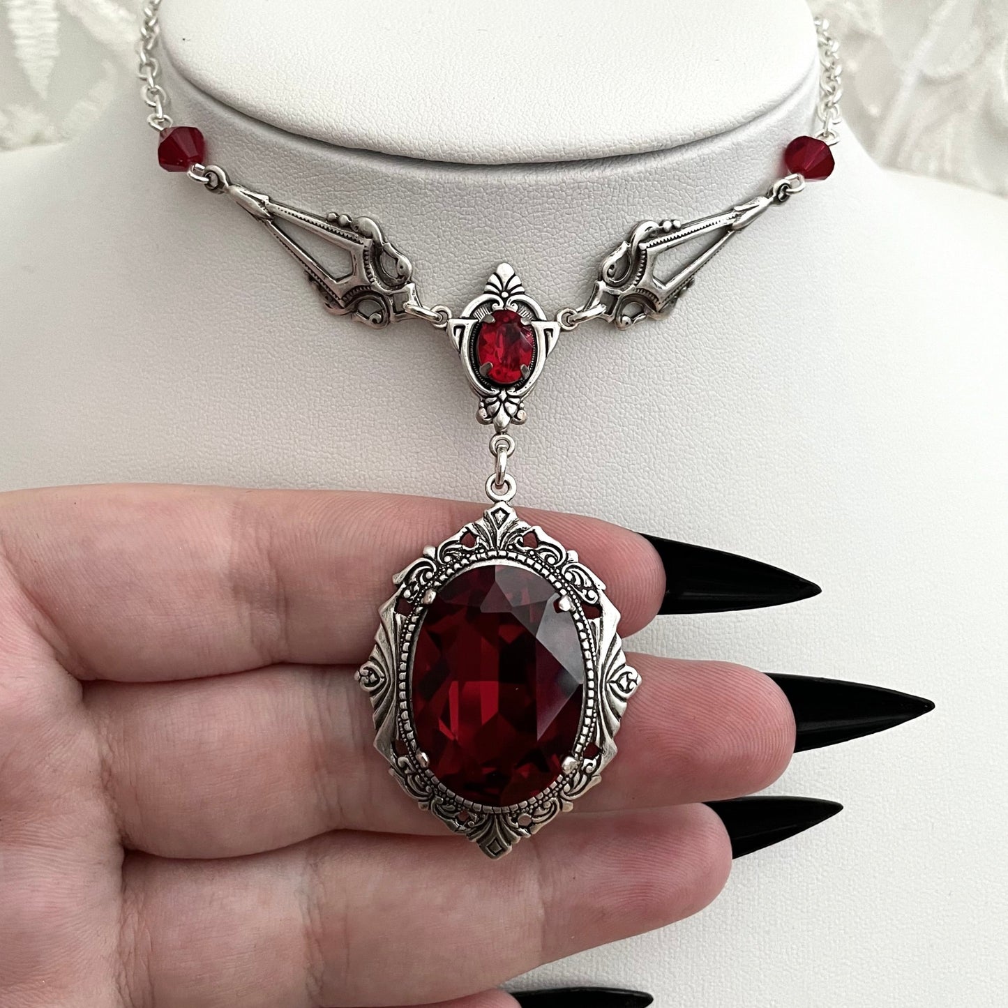 'Mortem' Necklace (Oxblood)
