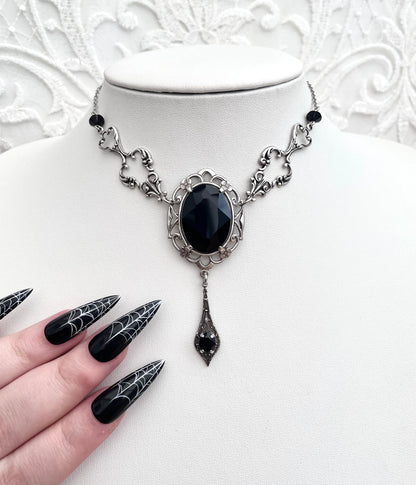 'Vladamina' Necklace (Death Black)