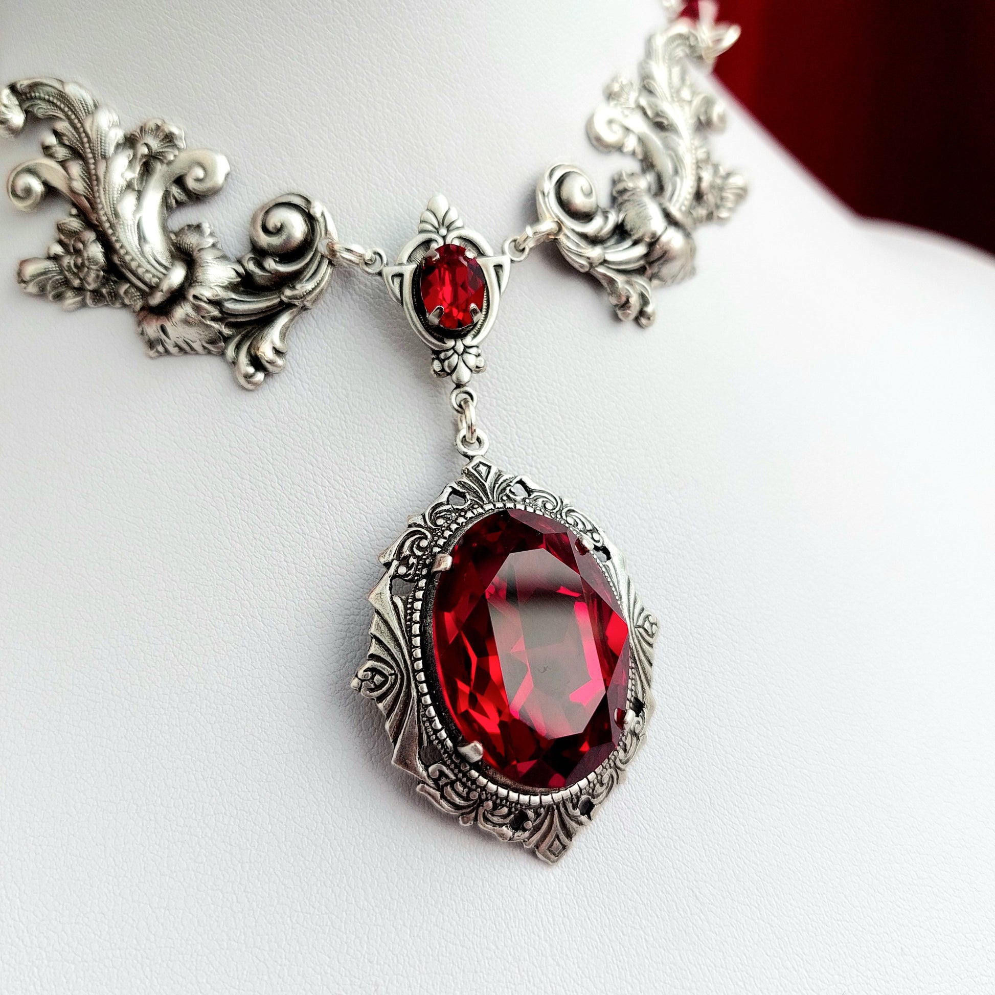 Gothic drop necklace, red drop necklace, necklace with red drops, silver necklace with drops, gothic necklace, goth necklace, goth jewellery, goth jewelry, vampire necklace, vampire choker, vampire drop necklace, blood drop necklace, blood drop choker, bl