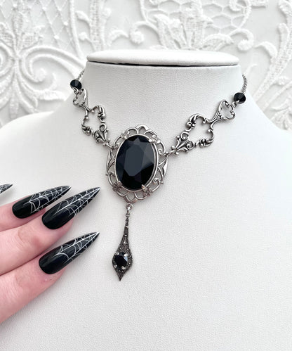 'Vladamina' Necklace (Death Black)