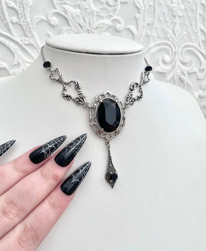 'Vladamina' Necklace (Death Black)