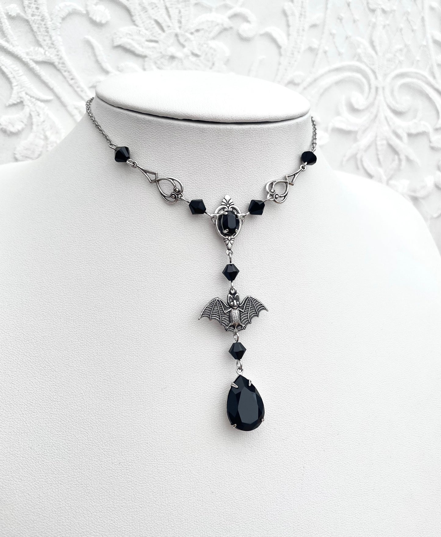 'Helena' Necklace (Death Black)