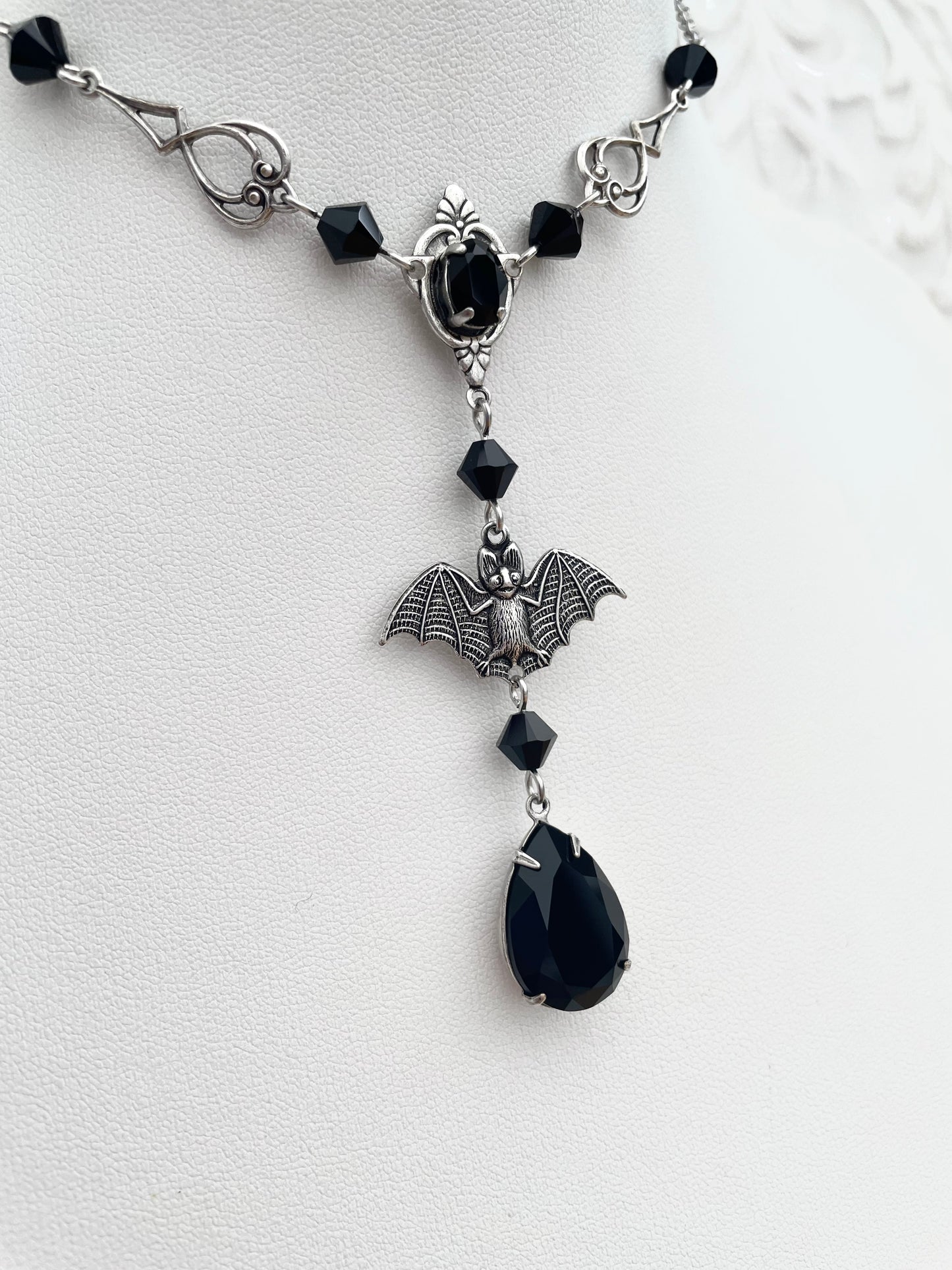 'Helena' Necklace (Death Black)