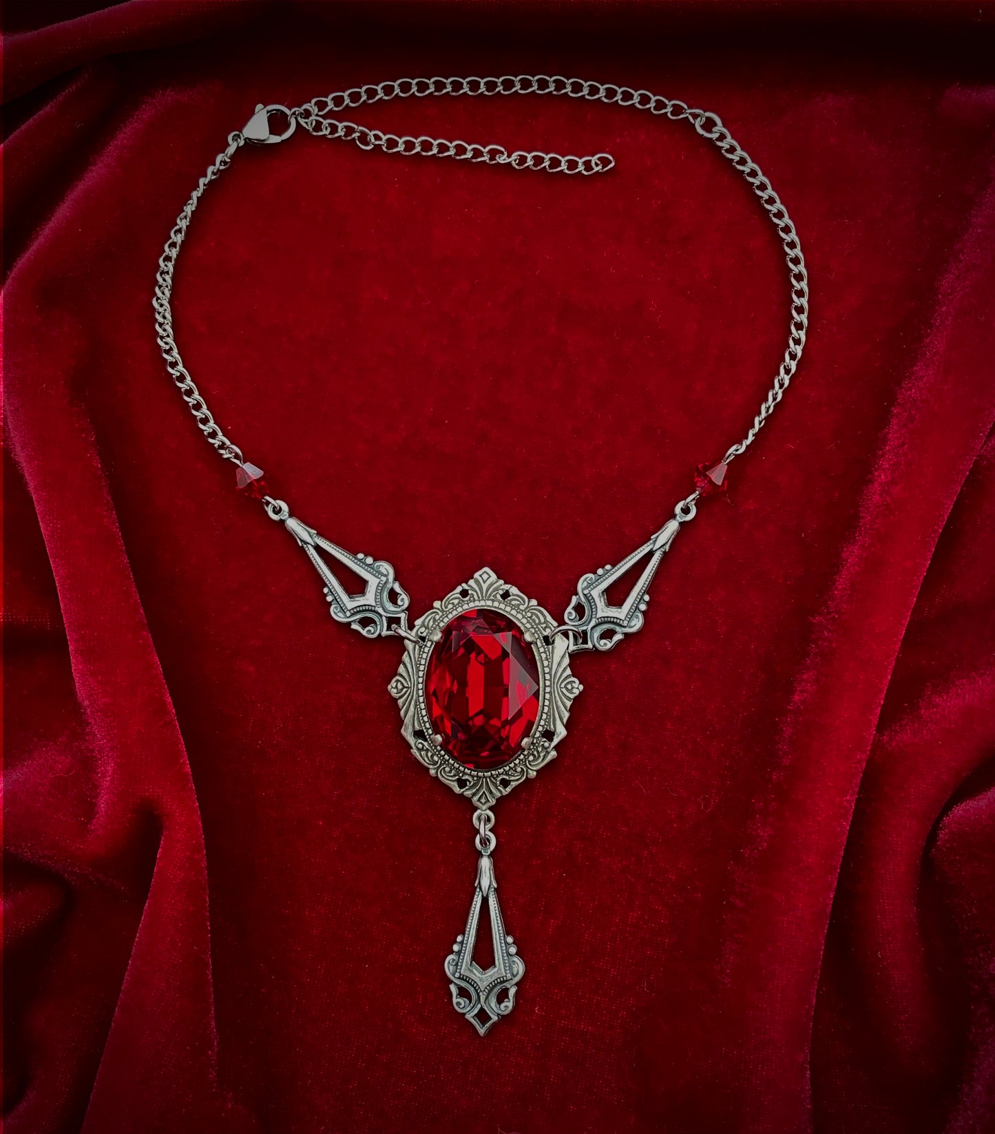 'Dracula's Kiss' Necklace (Blood Red) *REVAMP*