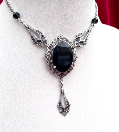 'Dracula's Kiss' Necklace (Death Black) *REVAMP*
