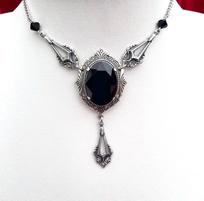 'Dracula's Kiss' Necklace (Death Black) *REVAMP*