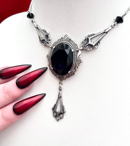 'Dracula's Kiss' Necklace (Death Black) *REVAMP*