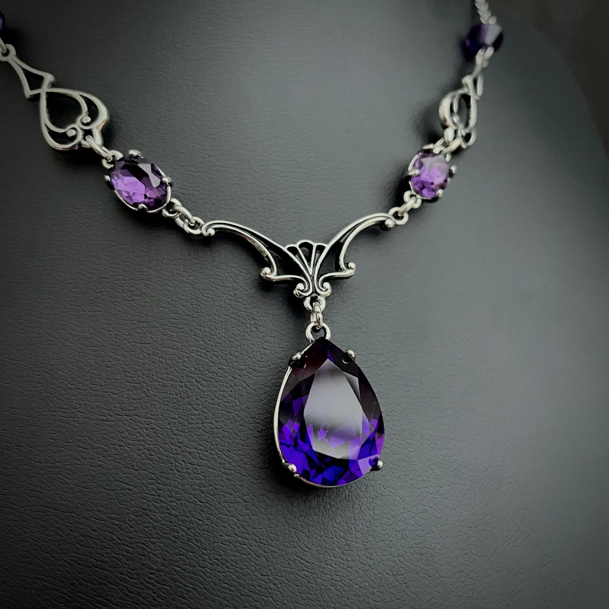 'Vesper' Necklace - Abyss Purple
