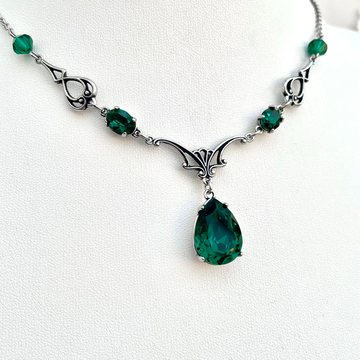 'Vesper' Necklace - Poison Emerald