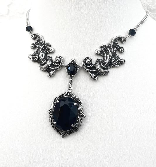 'Aurora' Necklace (Death Black)