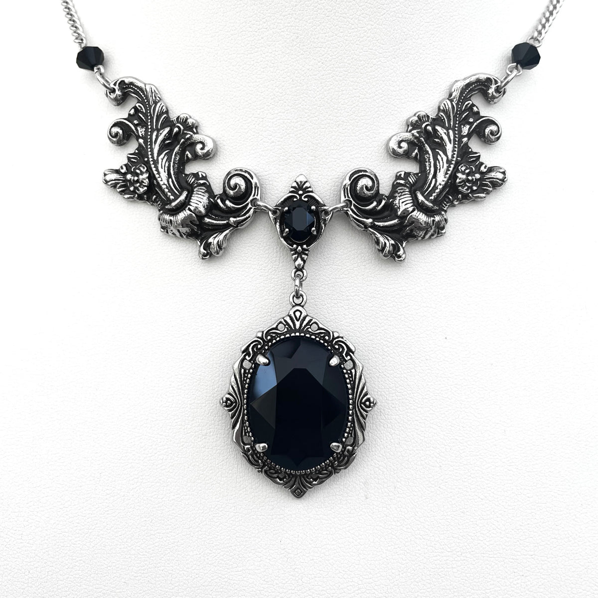 'Aurora' Necklace (Death Black)