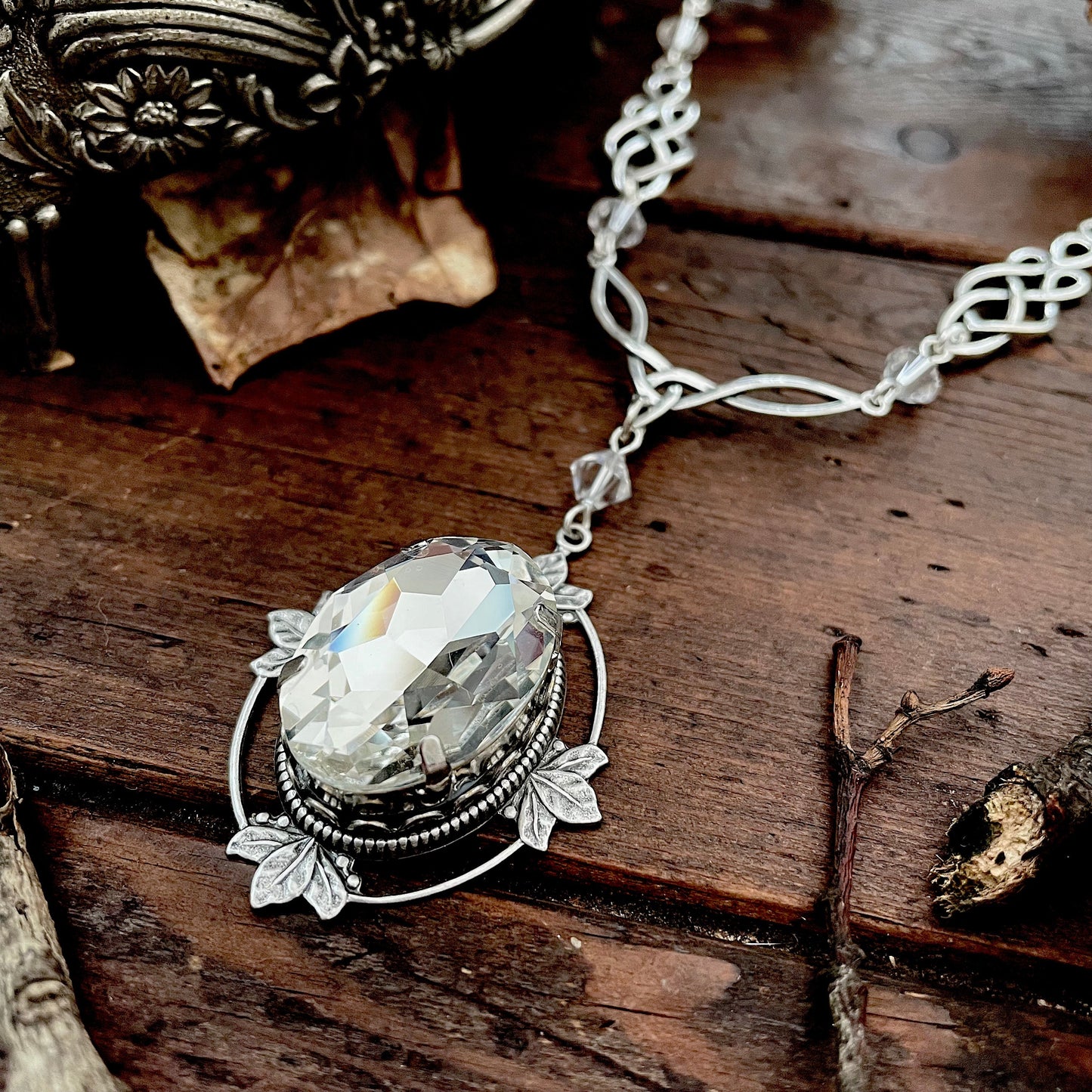 'Arinien' Necklace (Elven Crystal)