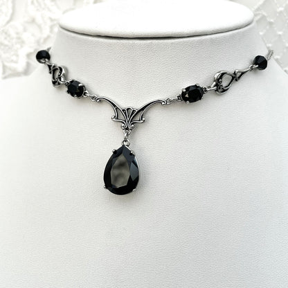 'Vesper' Necklace - Death Black