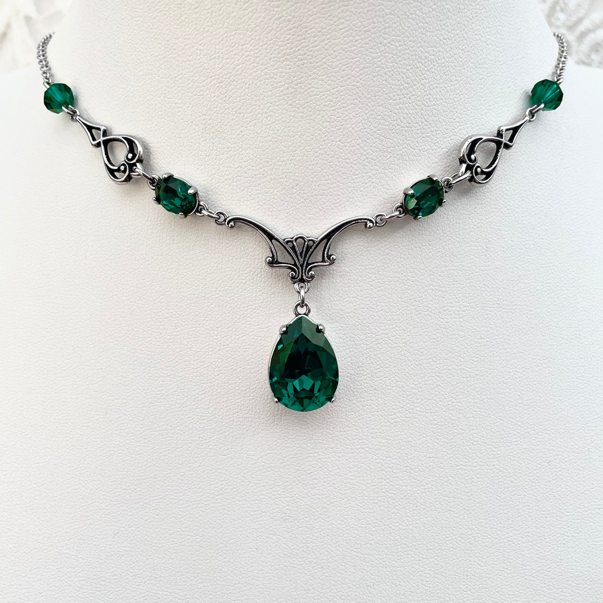 'Vesper' Necklace - Poison Emerald