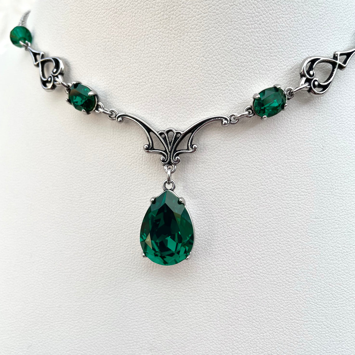 'Vesper' Necklace - Poison Emerald