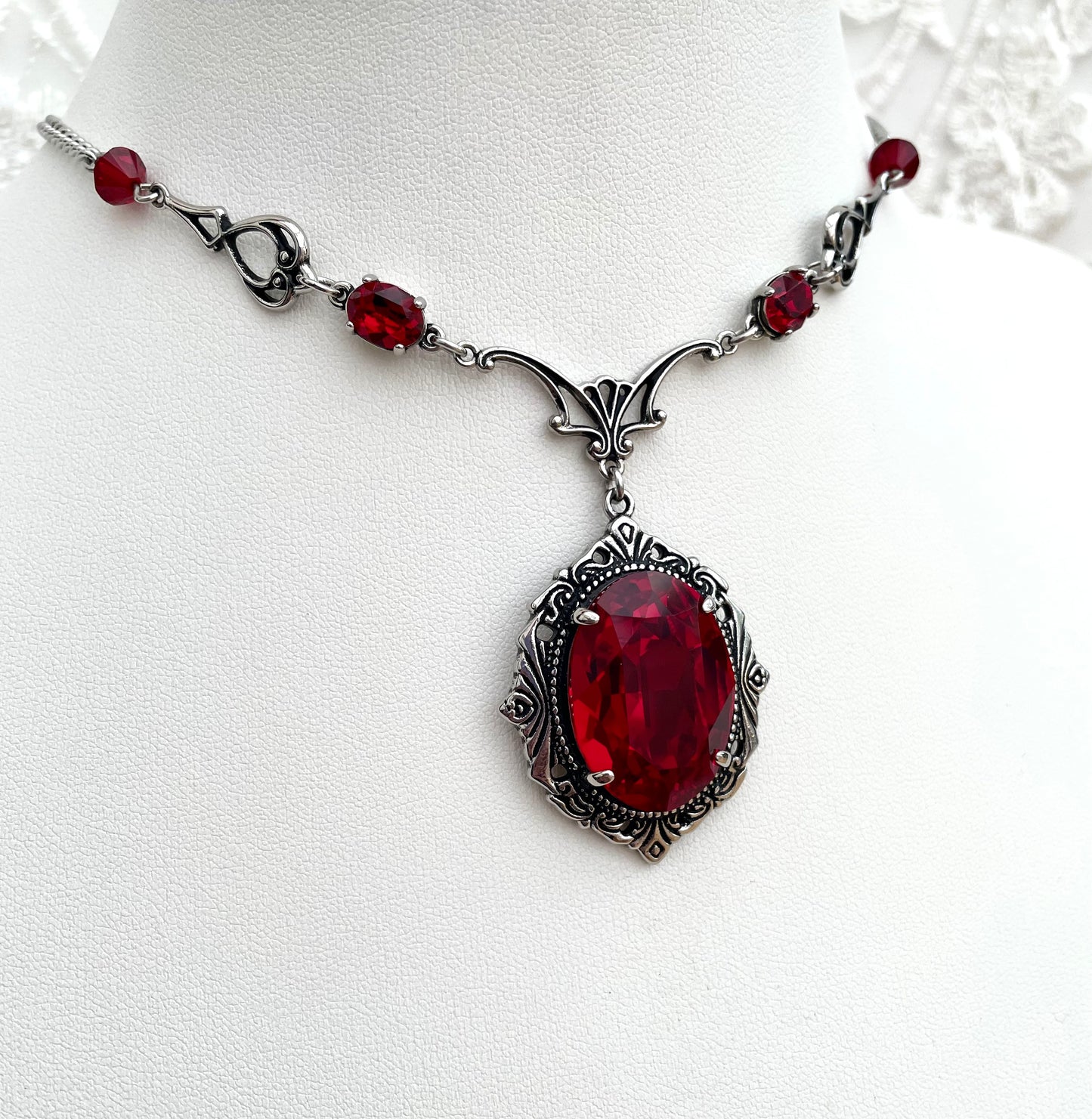 'Requiem' Necklace (Blood Red)