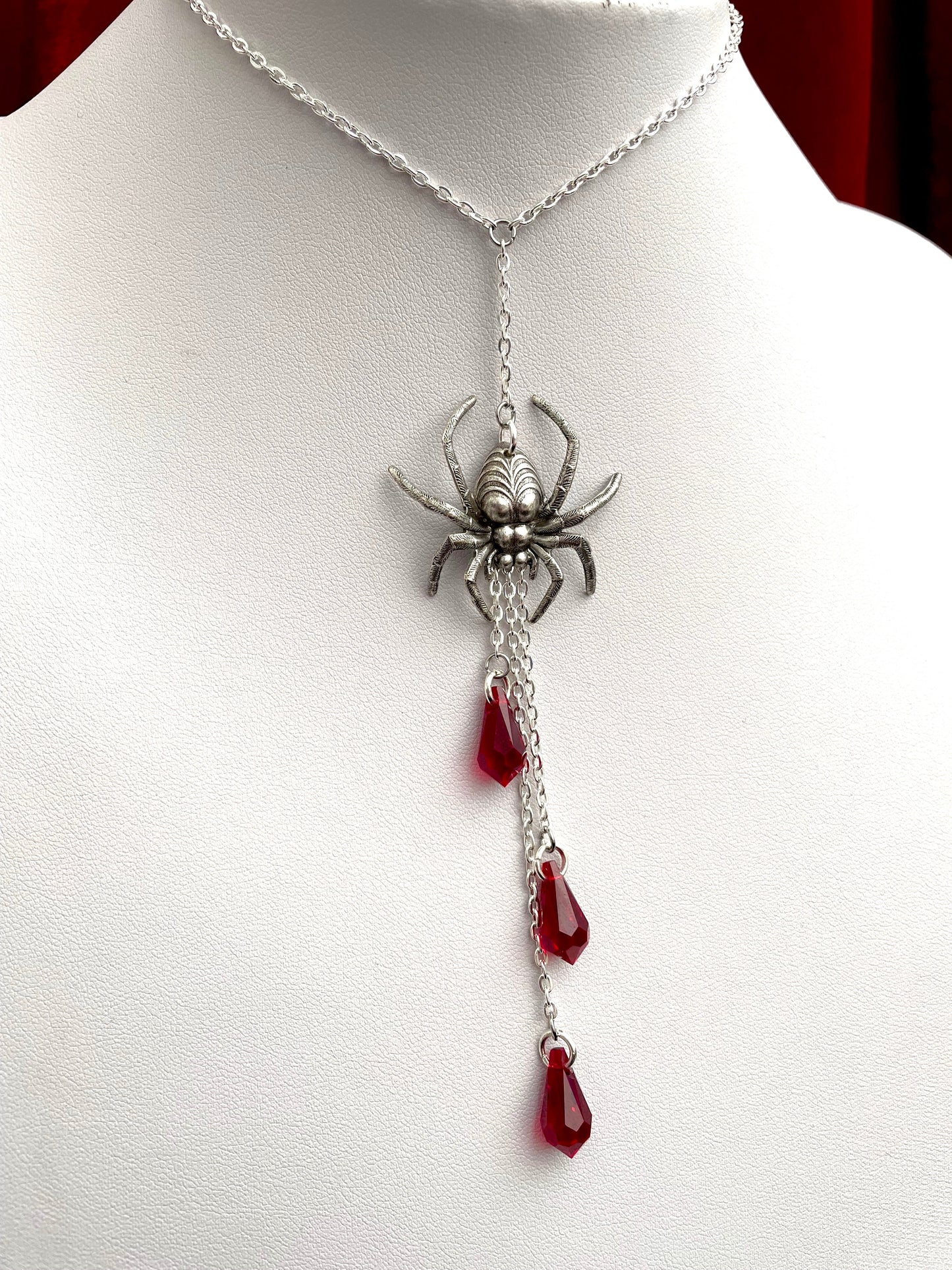 'Venom' Necklace (Blood Red)