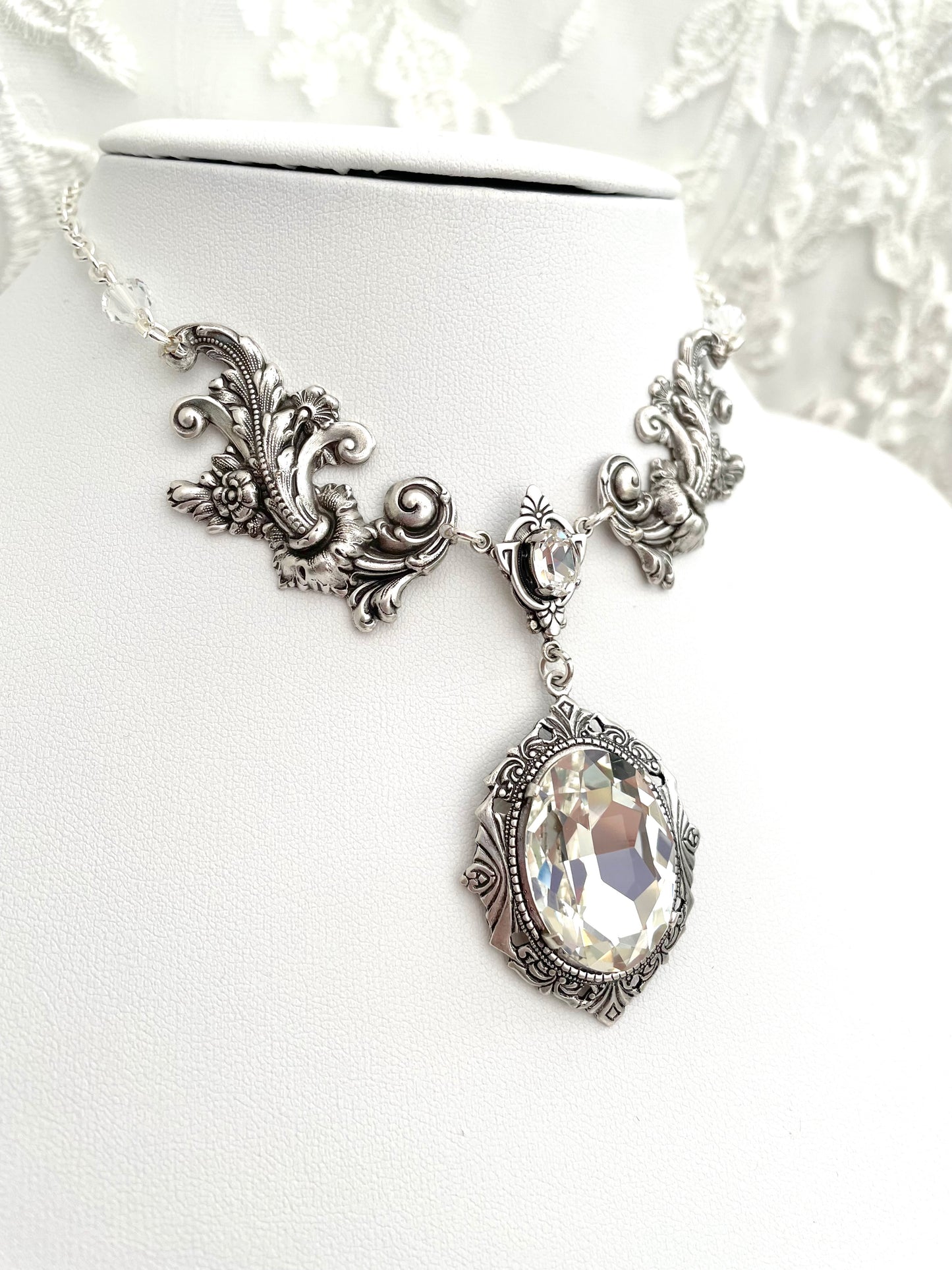 'Aurora' Necklace (Clear)