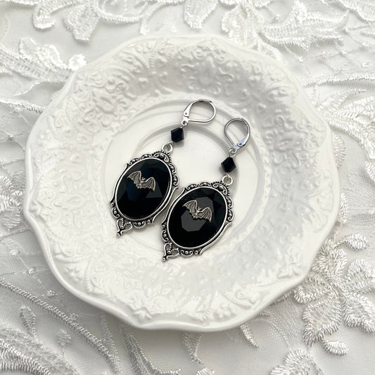 'Bat Queen' Earrings (Death Black)