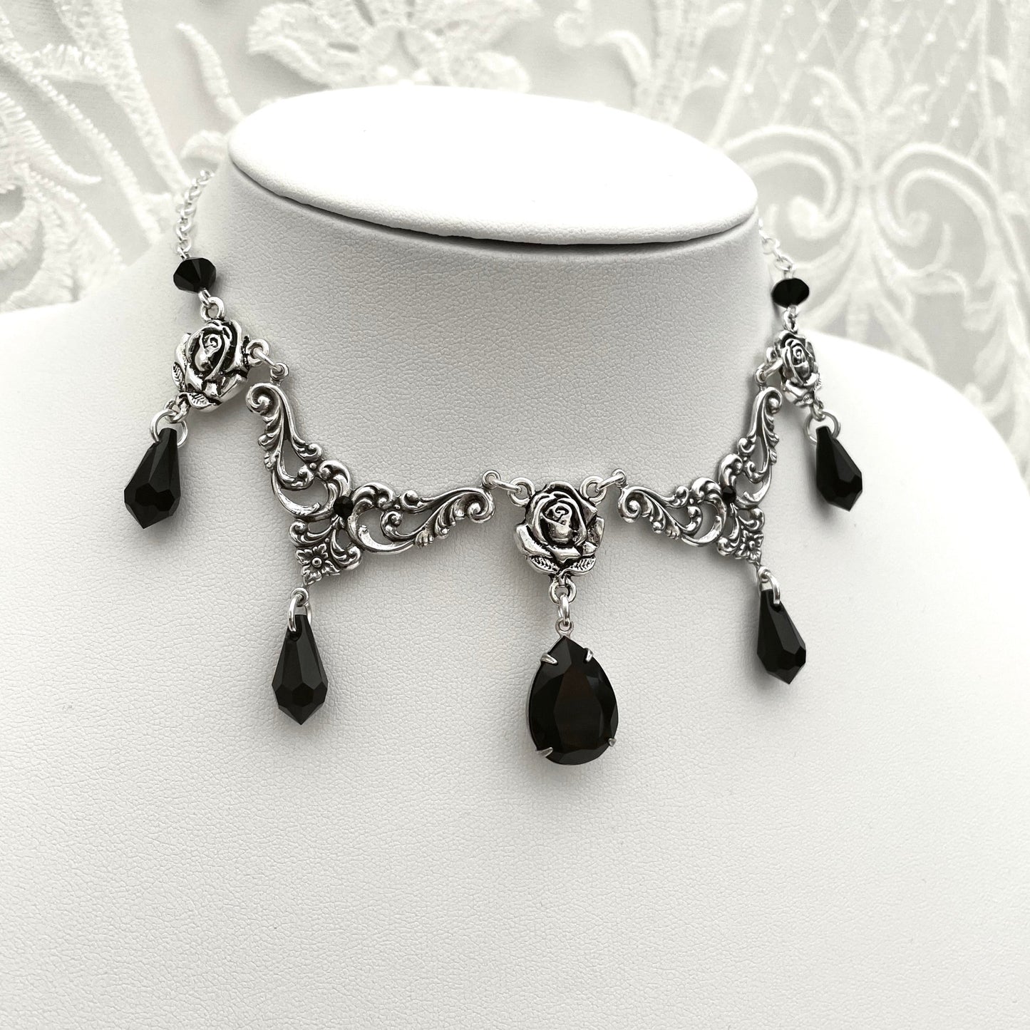 'Eve' Necklace (Death Black)