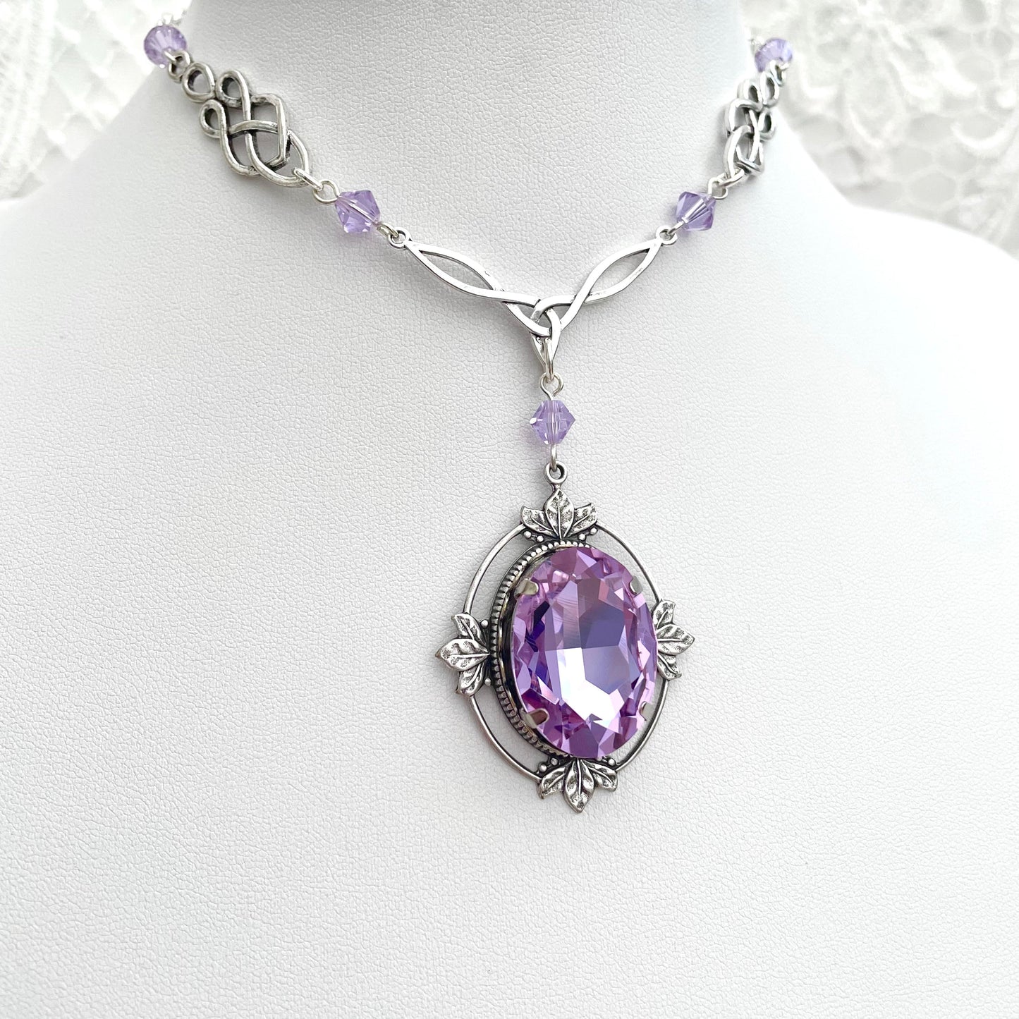 'Arinien' Necklace (Unicorn Crystal - Lilac)