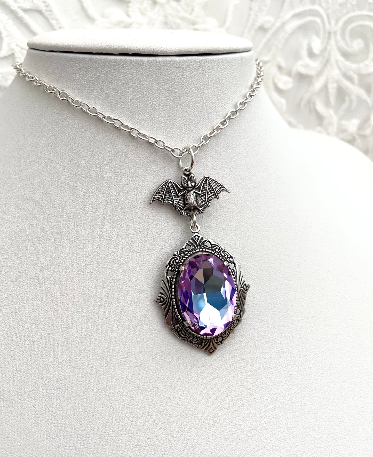 'Crypt' Necklace (Lavender Ombre)