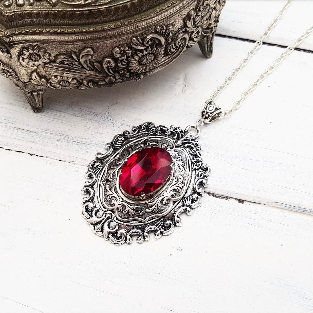 'Lestat' Pendant Necklace (Blood Red)