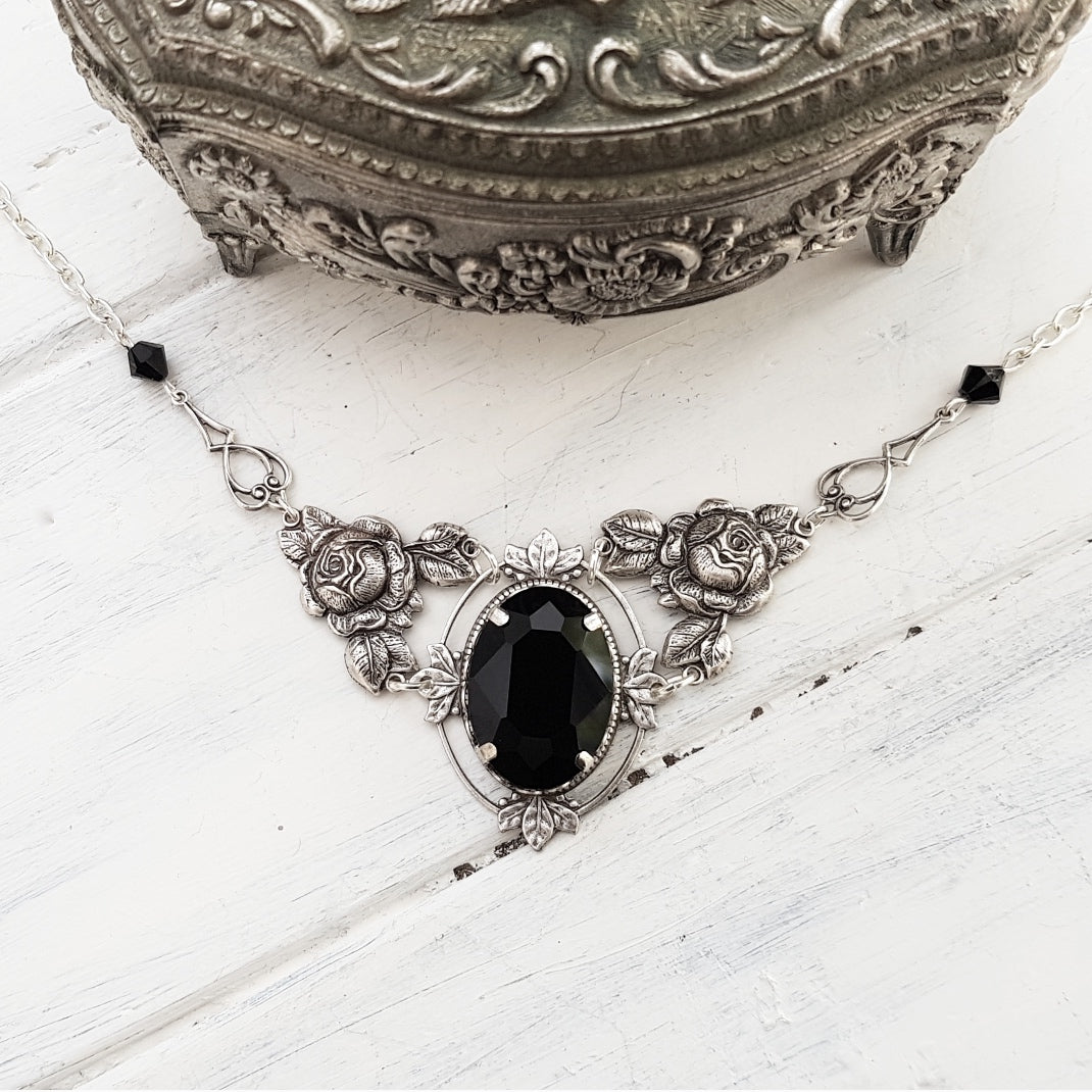 'Ophelia' Necklace (Death Black)