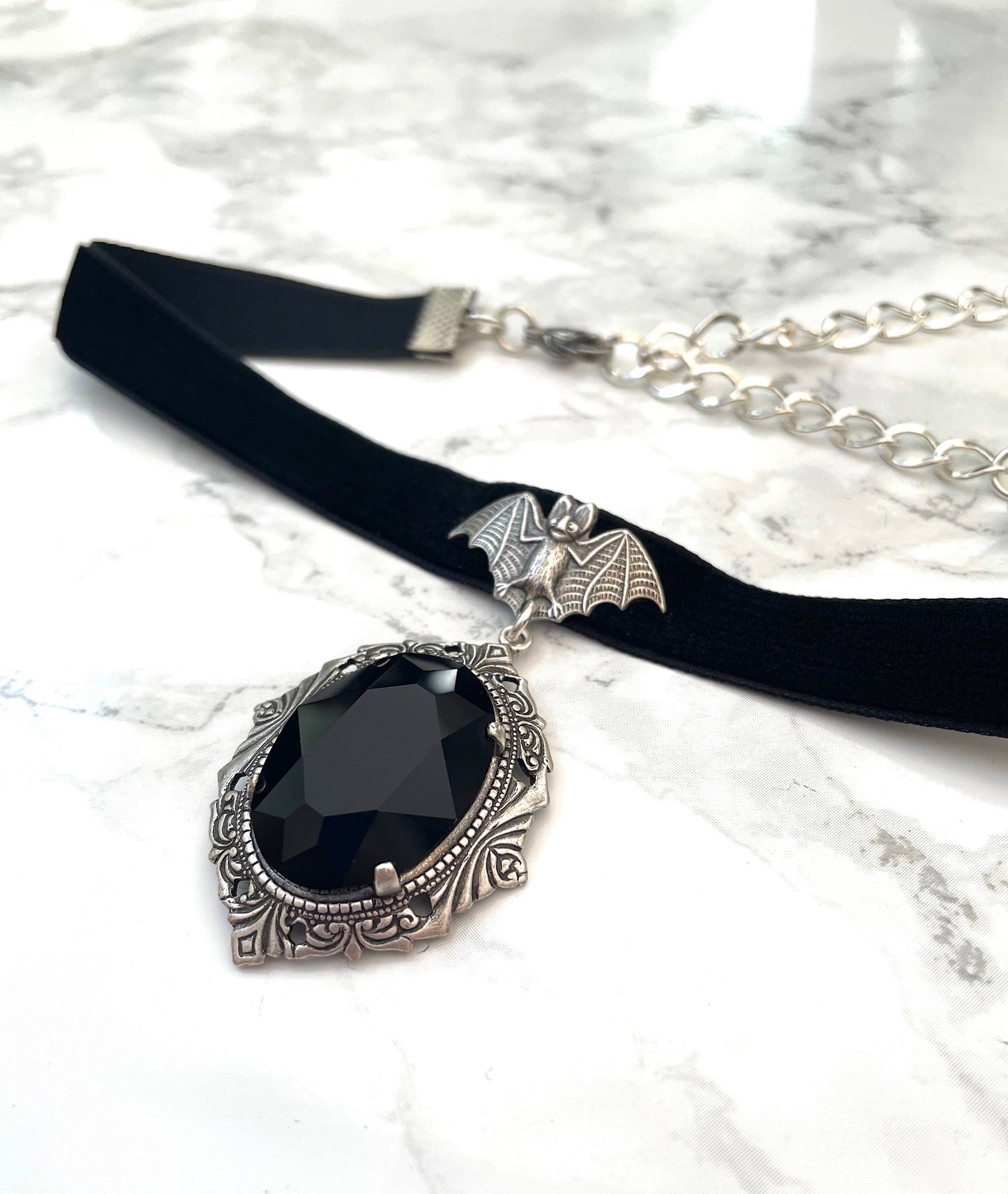 'Crypt' Choker (Death Black)